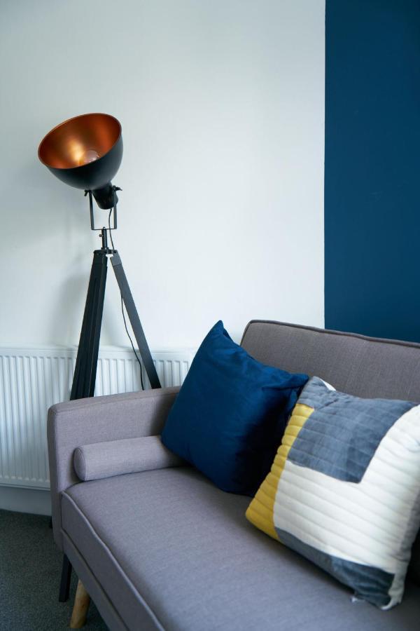 Meadow Apartment Dumbarton Bagian luar foto